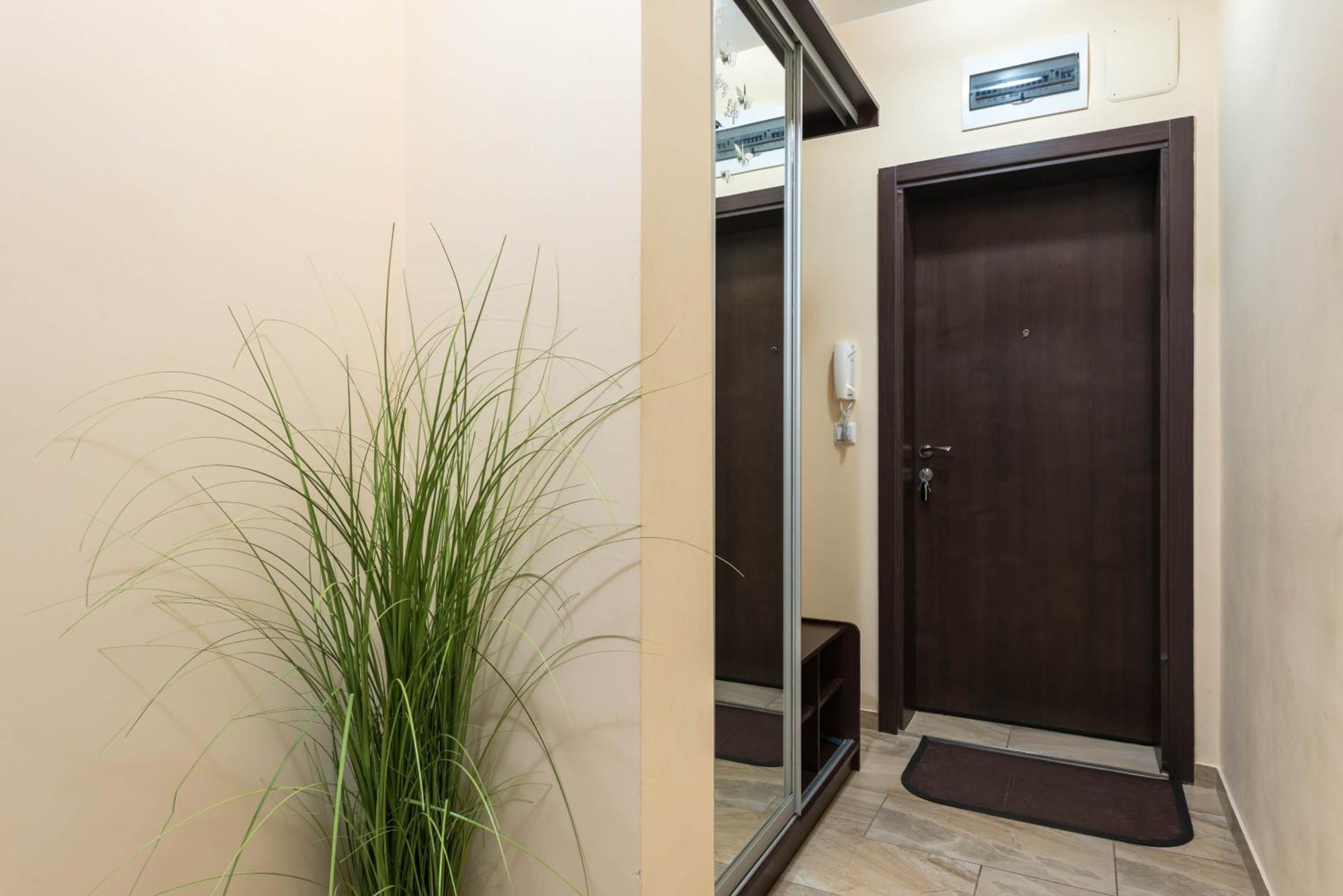 Two Bedroom Cathedral View Apartment Varna Exterior photo